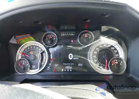 2015 Ram 1500 Lone Star z USA, uszkodzony, nr VIN 1C6RR6LT6FS530175